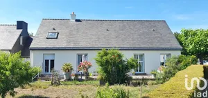 Traditional house at Erdeven (56410)