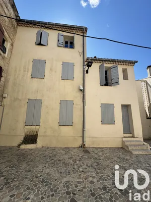 Apartment at Saint-Gilles (30800)
