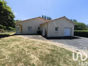 Maison à Lezay (79120)