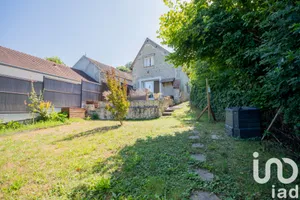 Maison à Auffreville-Brasseuil (78930)