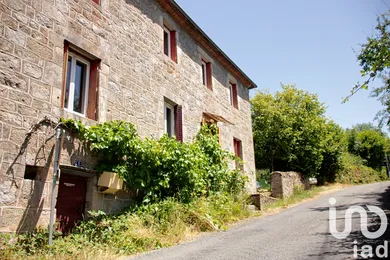 Maison de campagne à Vergheas (63330)