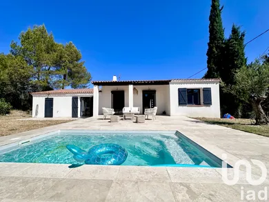 Traditional house in Ollières (83470)