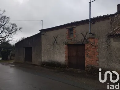 Land at Le Champ-Saint-Père (85540)