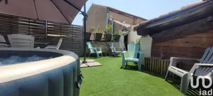 Building in Cazouls-lès-Béziers (34370)