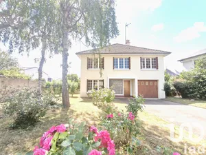 Maison à Château-Gontier (53200)