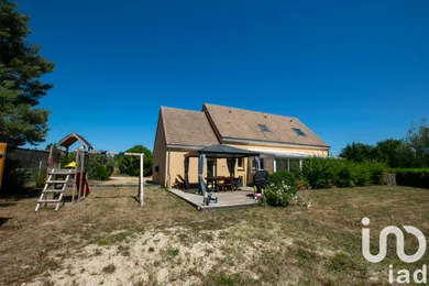 Traditional house at Ouzouer-sur-Loire (45570)