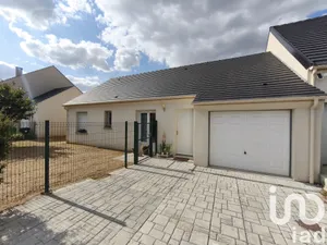 Maison à Péroy-les-Gombries (60440)