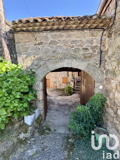 Maison de campagne à Saint-Victor (07410)