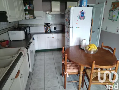 Village house in Melle (79500)