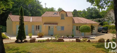 Maison d'architecte à Vouneuil-sous-Biard (86580)