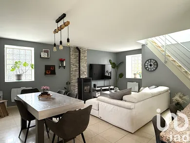 Maison à Le Perray-en-Yvelines (78610)