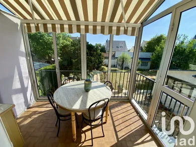 Detached house at Viry-Châtillon (91170)