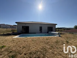 House at Chaspuzac (43320)