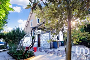 House at Montmagny (95360)