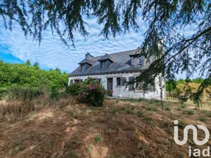 House at Loyat (56800)