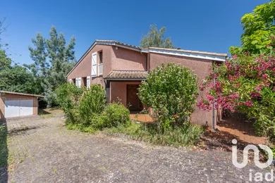Architectural house at Léguevin (31490)