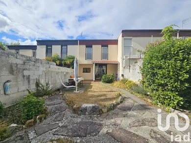 Pavillon à Avon (77210)