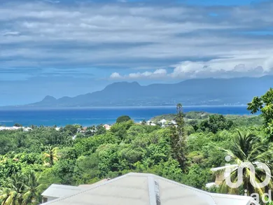 House at Le Gosier (97190)