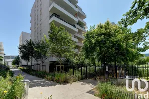 Appartement à Vaulx-en-Velin (69120)
