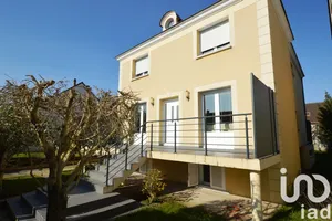 Pavillon à Ormesson-sur-Marne (94490)