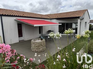 House at Avrillé (85440)