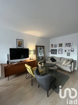 Apartment at Bordeaux (33300)