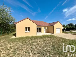 House at Demigny (71150)