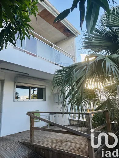 Townhouse at Saint-Pierre (97410)