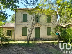 Mansion at Solférino (40210)