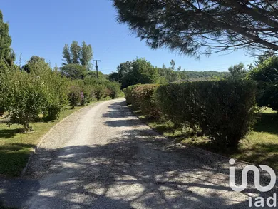 Detached at Varennes (24150) — 4/13