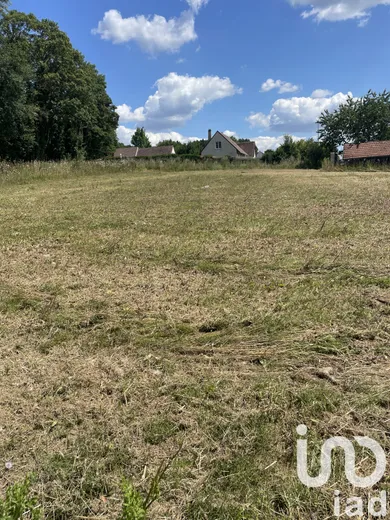 Land at Clairoix (60280) — 2/3