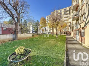 Apartment at Livry-Gargan (93190)