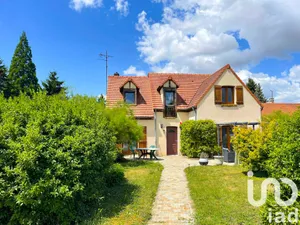 Traditional house at Auvers-Saint-Georges (91580)