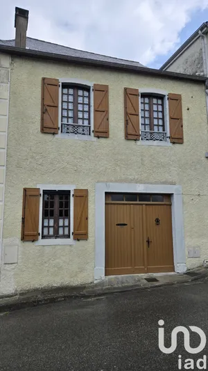 Townhouse at Oloron-Sainte-Marie (64400)