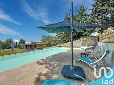 Architectural house at Le Puy-en-Velay (43000)