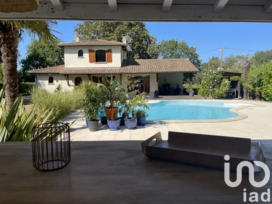 Traditional house at Ambarès-et-Lagrave (33440)