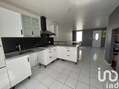 Village house in Nanteau-sur-Lunain (77710)