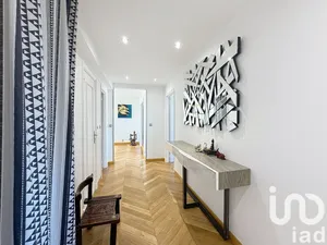 Apartment at Thiais (94320)