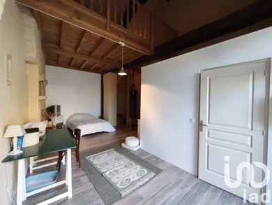 Maison de village à Asquins (89450)