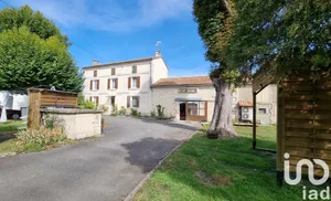 Maison à Saint-Saturnin (16290)