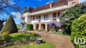 Traditional house at Bissy-sur-Fley (71460)
