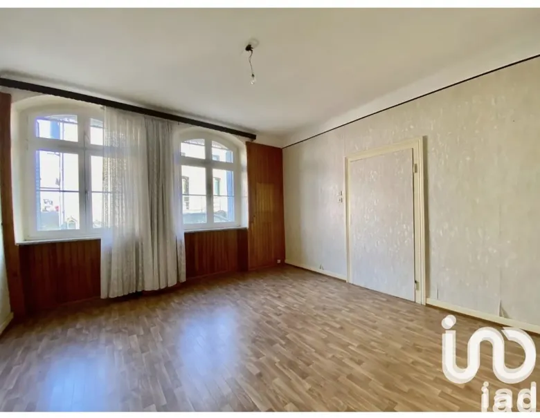Maison 10 pièces 115 m² · à Hombourg-Haut · 115 m² · 110 000 €