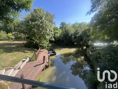 Maison à Saint-Hilaire-la-Palud (79210)