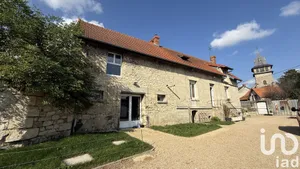 Maison de village à Moulins (02160)