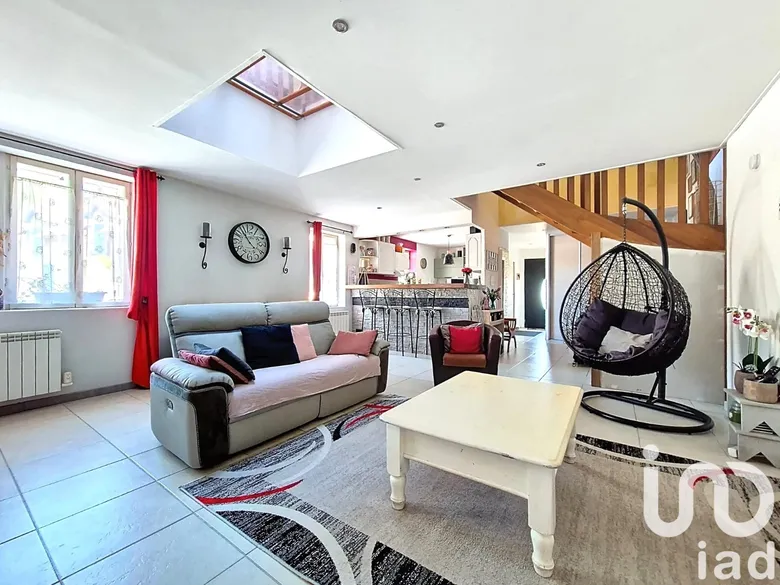 Maison 4 pièces 165 m² · à Flagy · 165 m² · 170 000 €