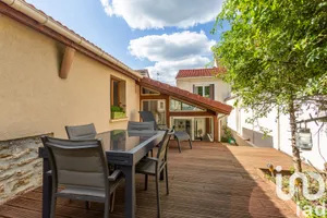 House at Étiolles (91450)