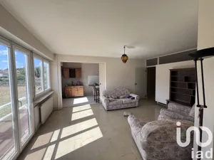 Apartment at Parthenay (79200)