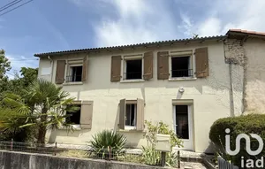 House at Champagnac (17500)