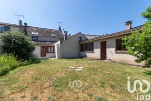 Village house at Garancières (78890)