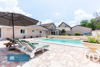 Maison traditionnelle à Bonson (42160)